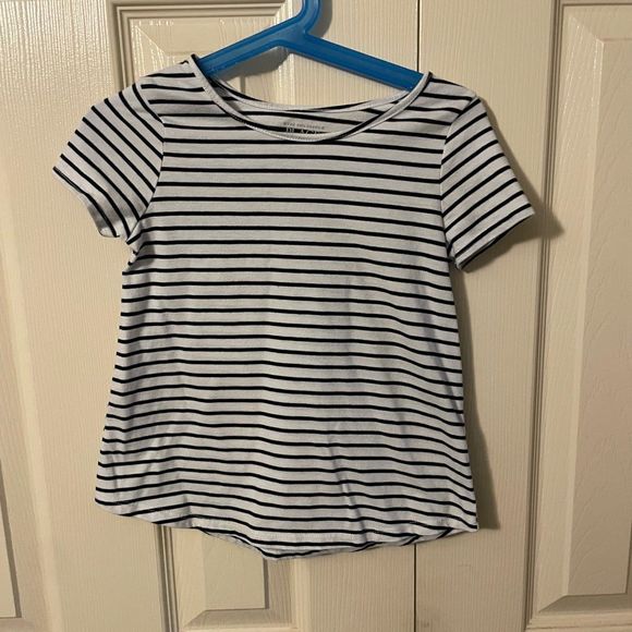 The Children's Place Other - Toddler girls CHILDRENS PLACE black & white striped top T-shirt  SIZE 5T
